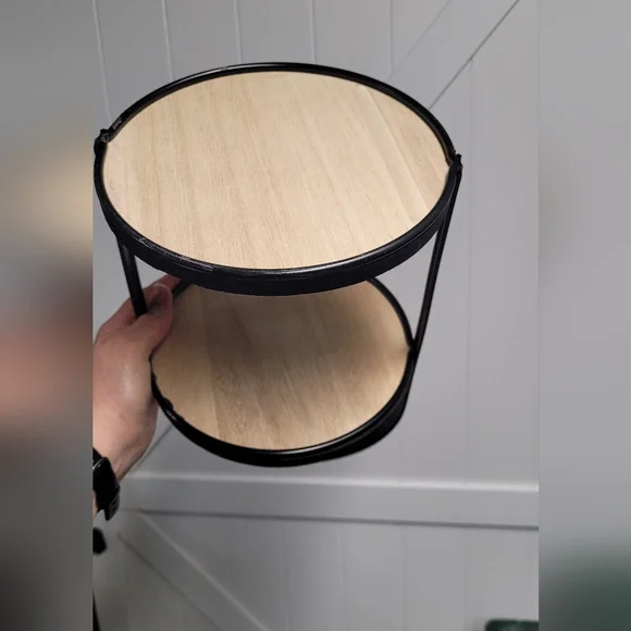 Elegant Black Metal Display Stand - Picture 6 of 7